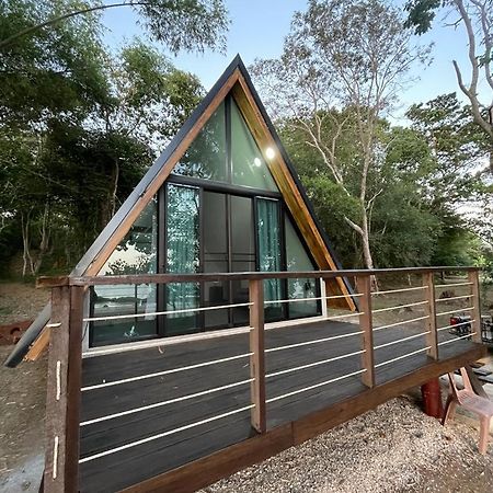 Dugong Koh Sukorn Hotell Ko Sukon Exteriör bild