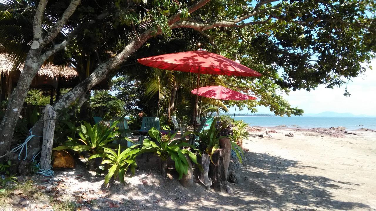 Dugong Koh Sukorn Hotell Ko Sukon Exteriör bild